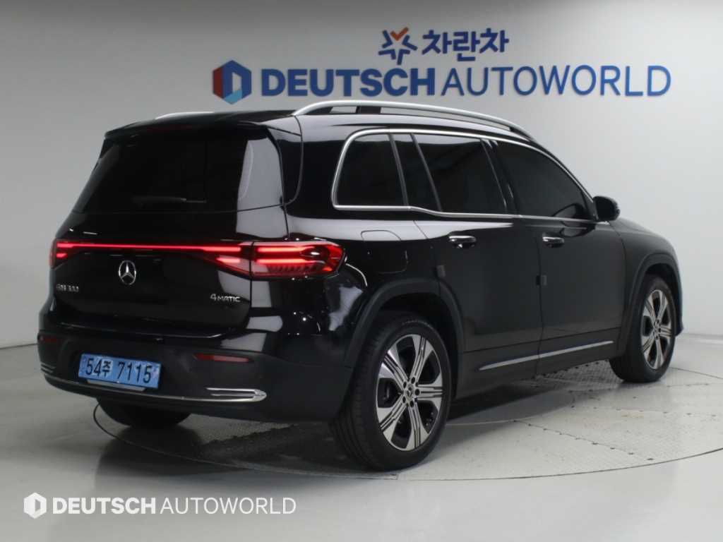 벤츠 EQB 300 4MATIC 사진 2/20
