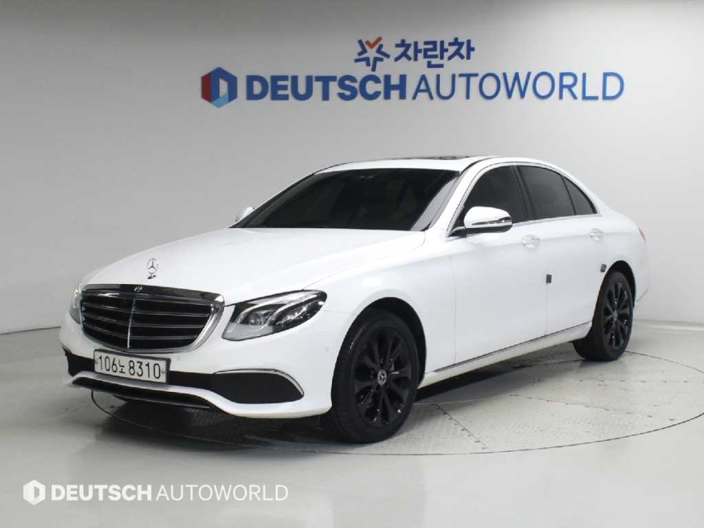 벤츠 E 클래스 E220d 4MATIC 익스클루시브 사진