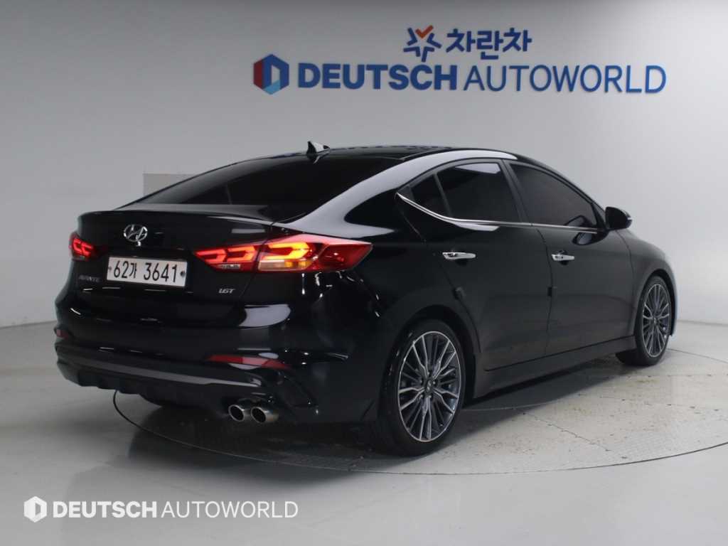 현대 아반떼 1.6 터보 스포츠 사진 2/20
