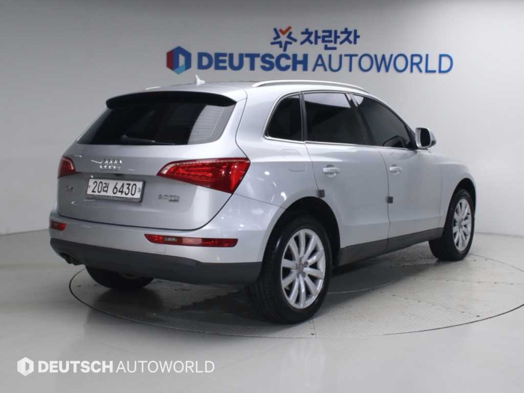 아우디 Q5 2.0 TDI 콰트로 사진 2/20