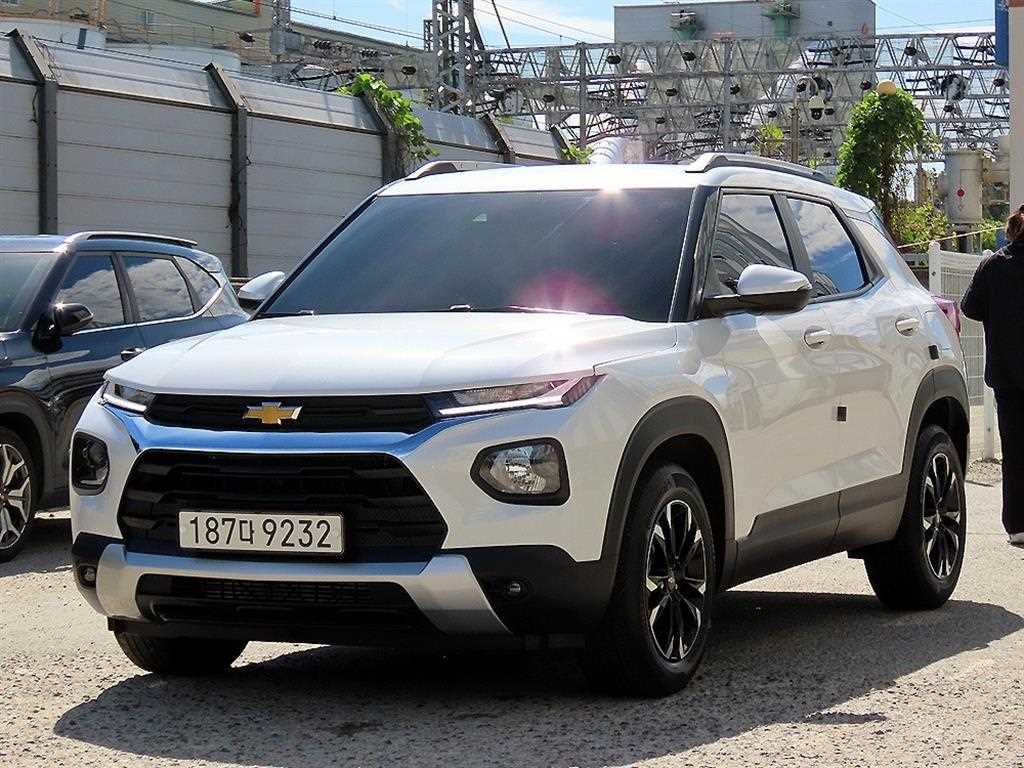 쉐보레 트레일블레이저 2WD 1.3 터보 가솔린 프리미어 사진 2/20