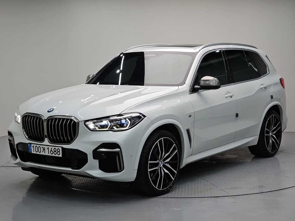 BMW X5 M50i 사진