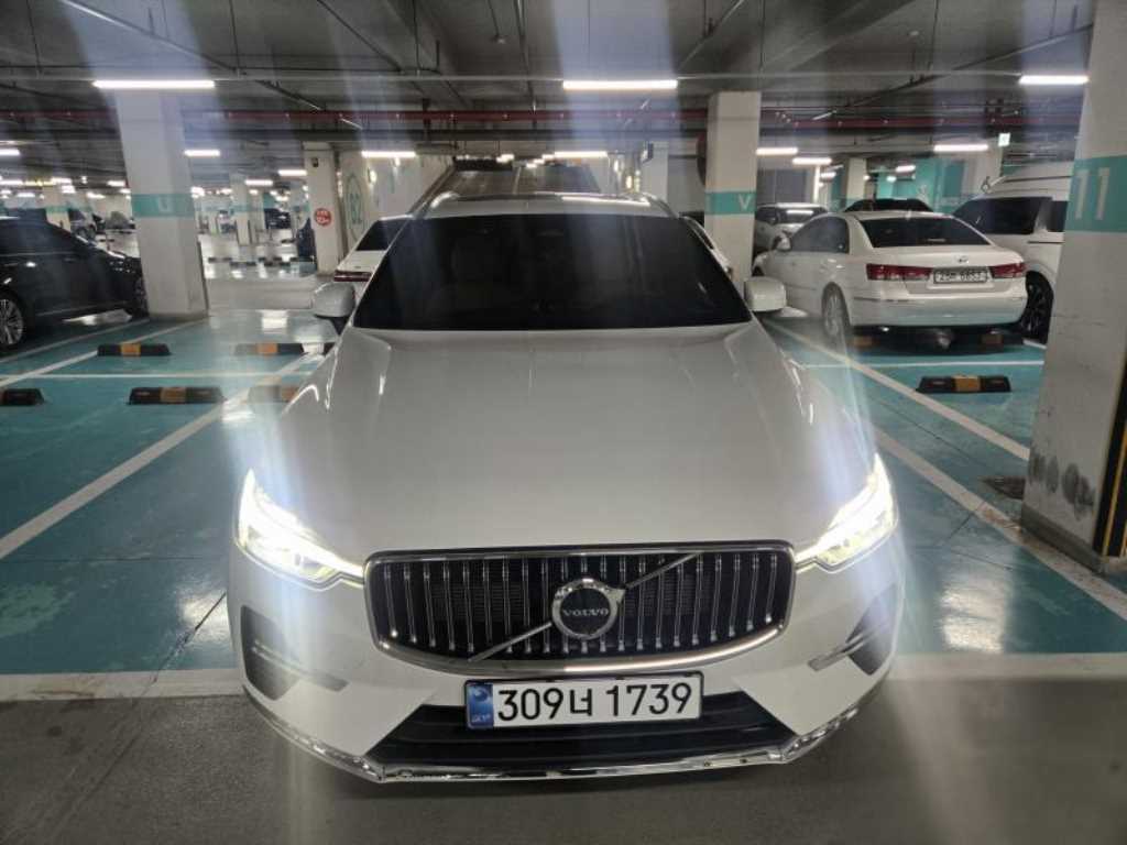 XC60(2세대) T8 AWD 얼티메이트 브라이트 2025년식