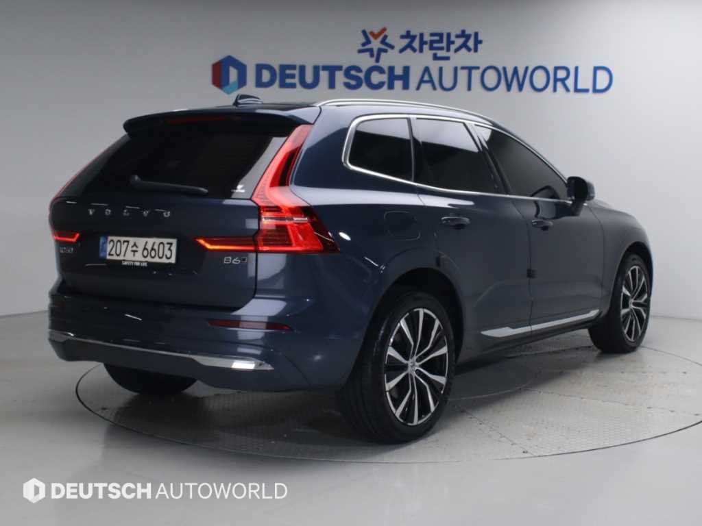 볼보 XC60 B6 AWD 얼티메이트 브라이트 사진 2/20