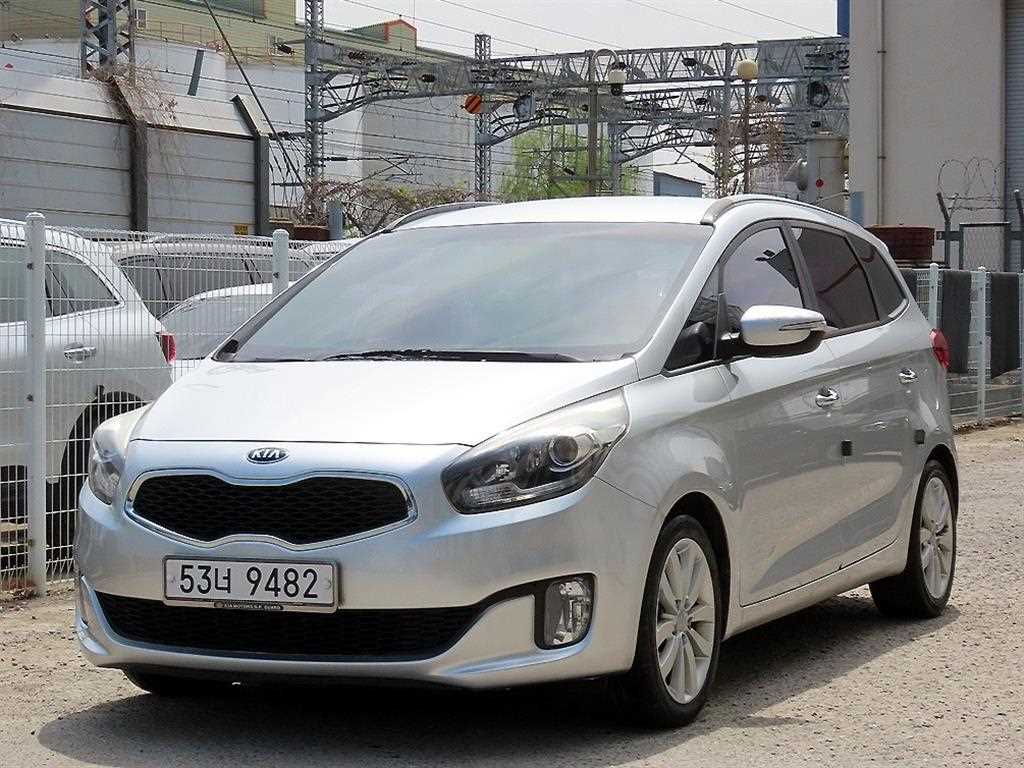 기아 카렌스 1.7 VGT 프레스티지 사진 2/20