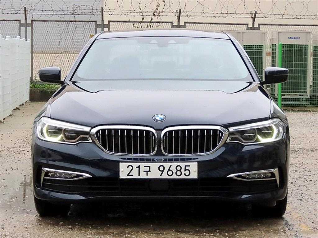 BMW 5시리즈 520d M 스포츠 플러스 사진