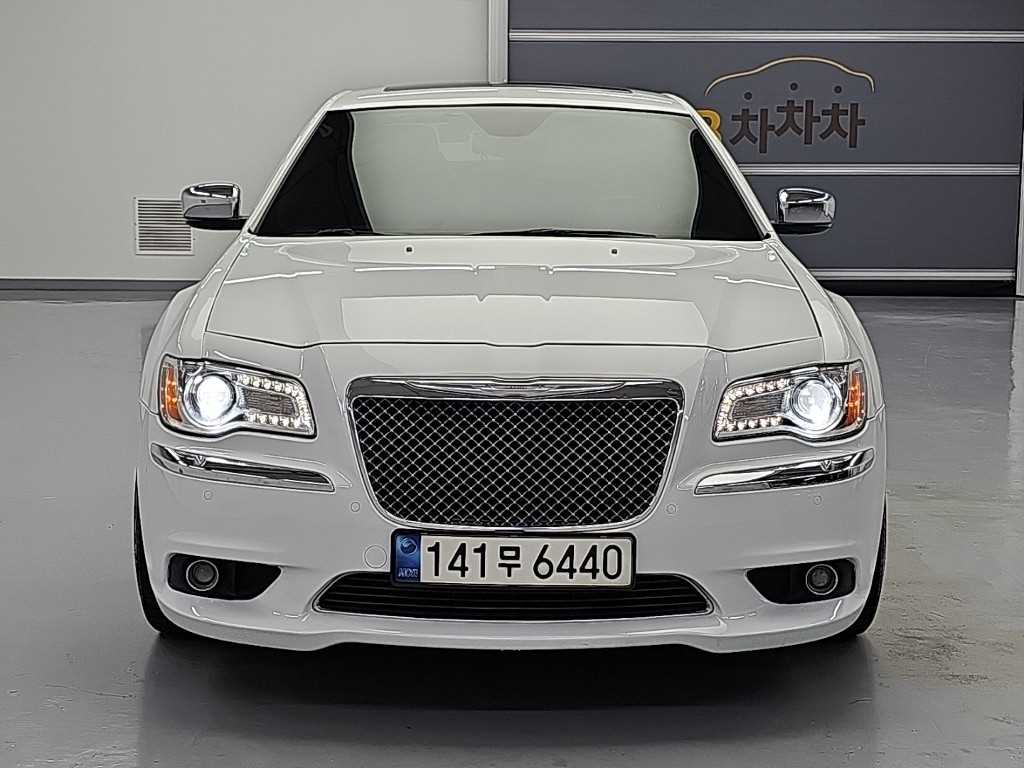 크라이슬러 300C 3.0 디젤 사진 2/20