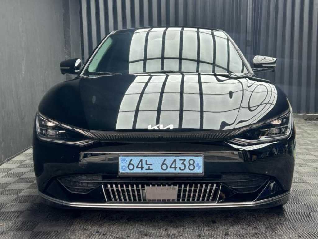 기아 EV6 롱레인지 어스 사진 2/18