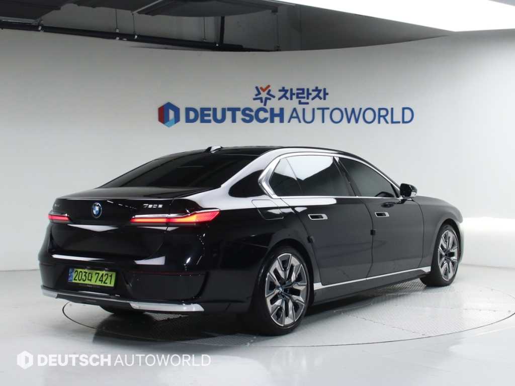 BMW 7시리즈 750e xDrive M 스포츠 사진 2/20