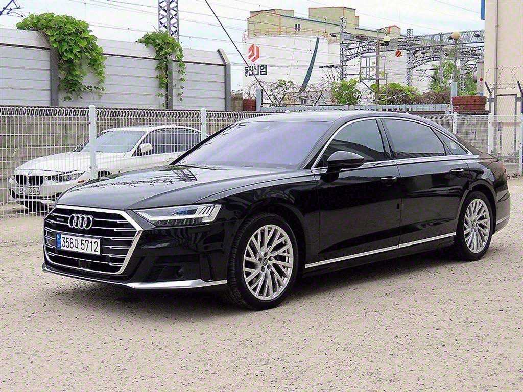 아우디 A8 55 TFSI 콰트로 LWB 사진 2/20
