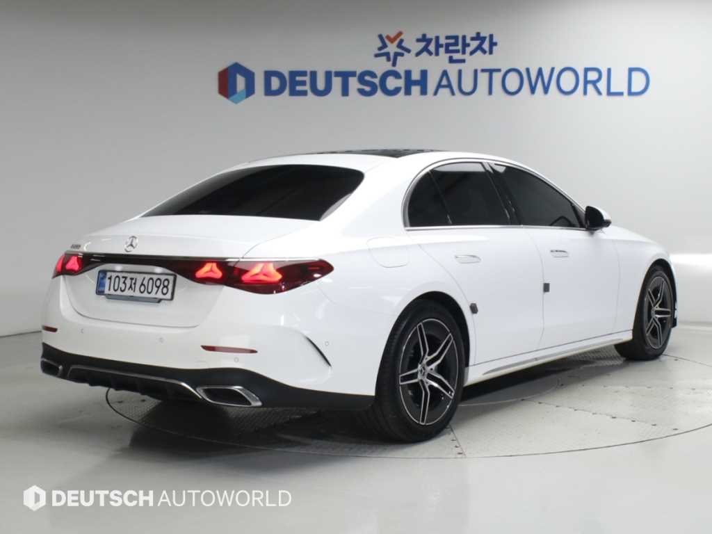 벤츠 E 클래스 E200 아방가르드 사진 2/20
