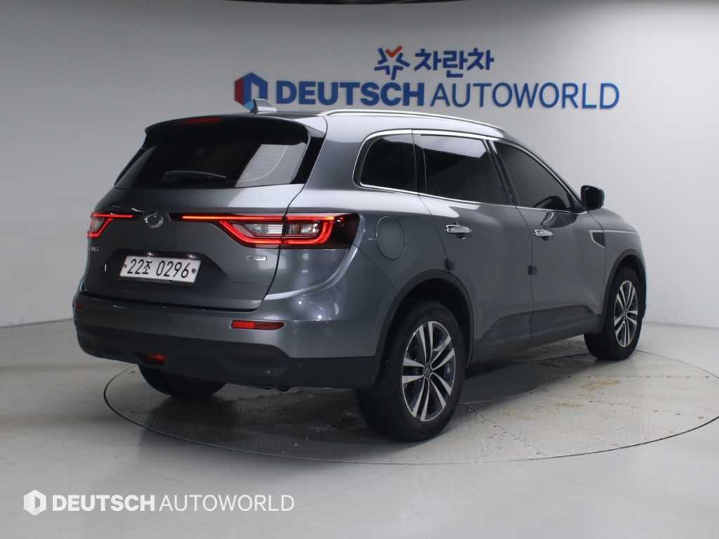 르노코리아 QM6 디젤 4WD RE 사진 2/20