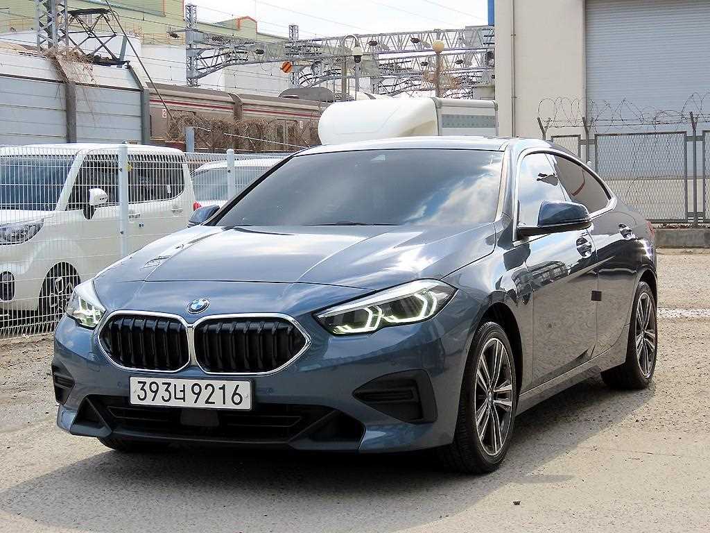 BMW 2시리즈 220i 어드밴티지 사진 2/20