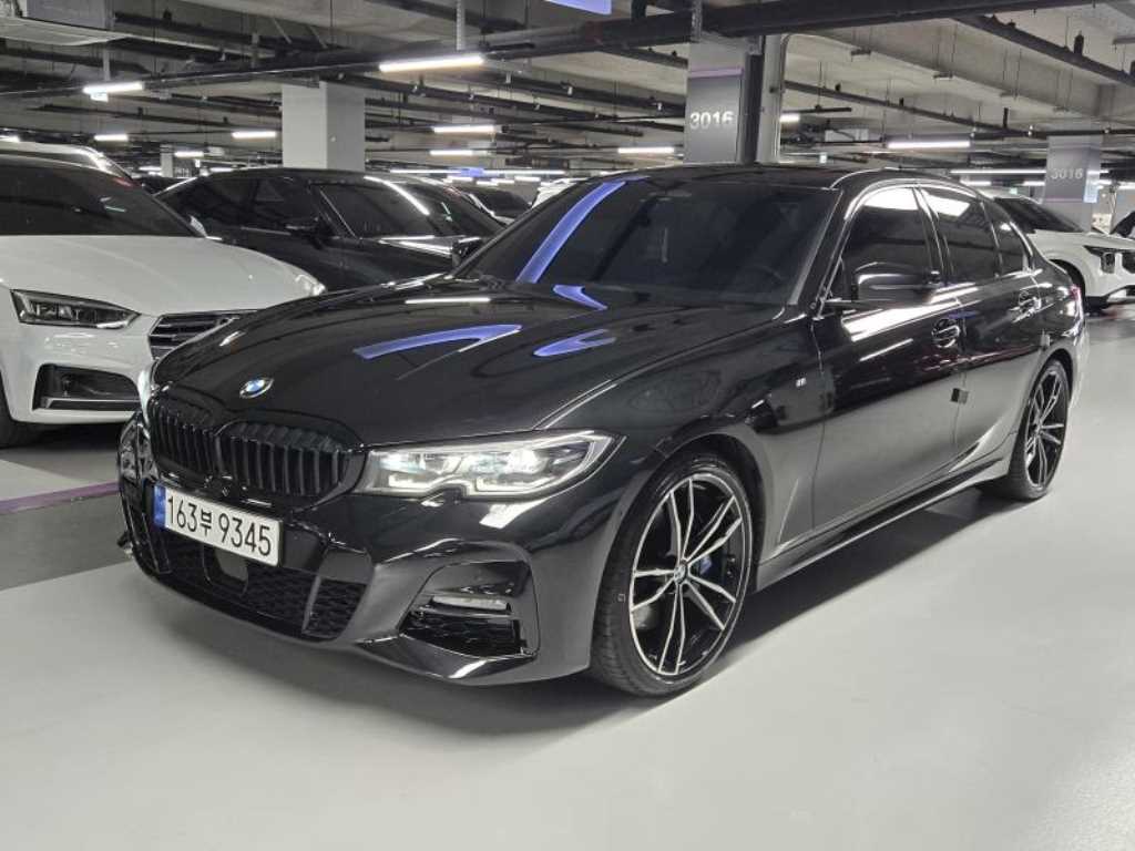 BMW 3시리즈 320d M스포츠 퍼포먼스팩 사진 2/19