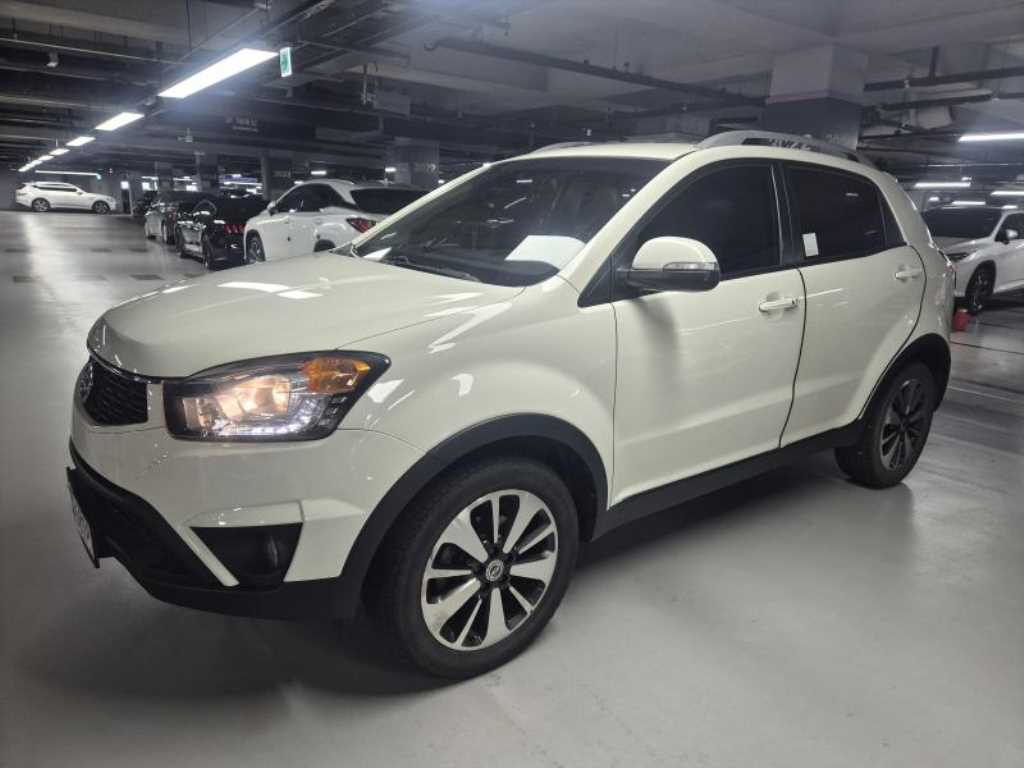 KGM 코란도 2WD 2.0 CVT 고급형 사진 2/15