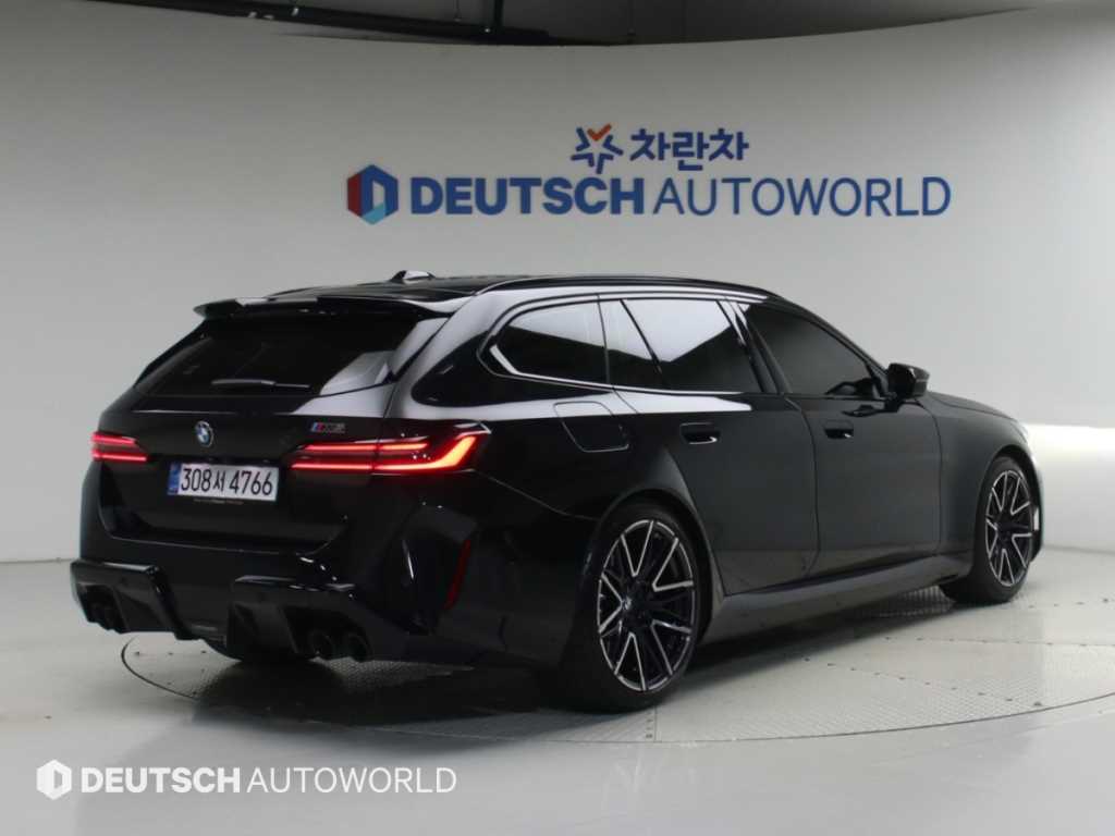 BMW 5시리즈 4.4 투어링 사진 2/20