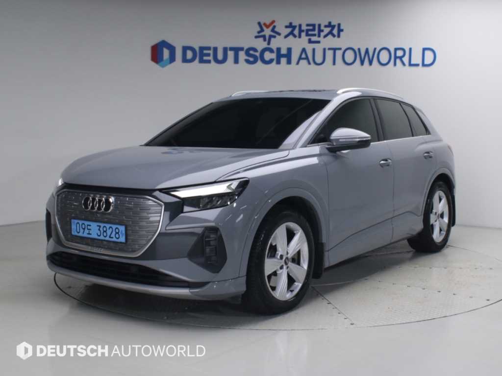 아우디 Q4 40 사진