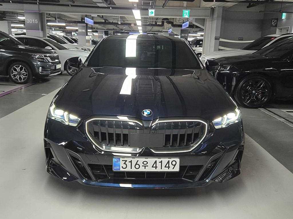5시리즈 (G60) 530i xDrive M 스포츠 2026년식