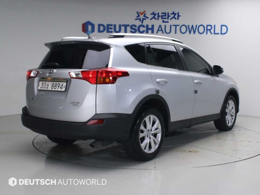 토요타 라브4 2.5 4WD 사진 2/20