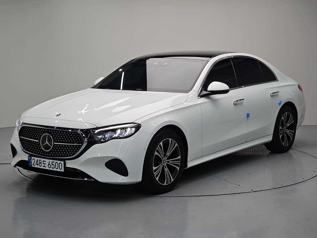 벤츠 E 클래스 E200 아방가르드 사진