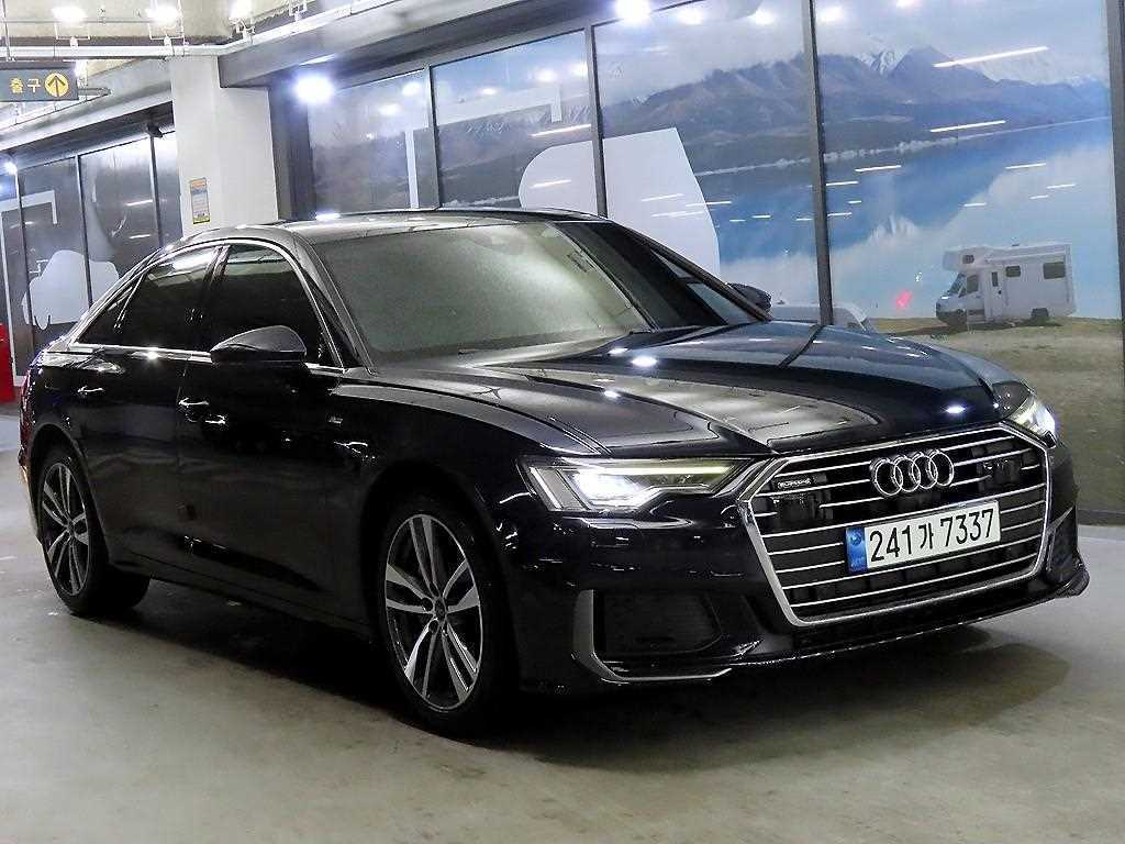 아우디 A6 45 TFSI 콰트로 프리미엄 사진 2/20