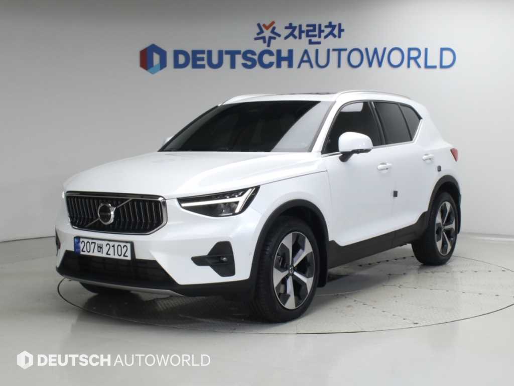 XC40 B4 AWD 얼티메이트 브라이트 2023년식