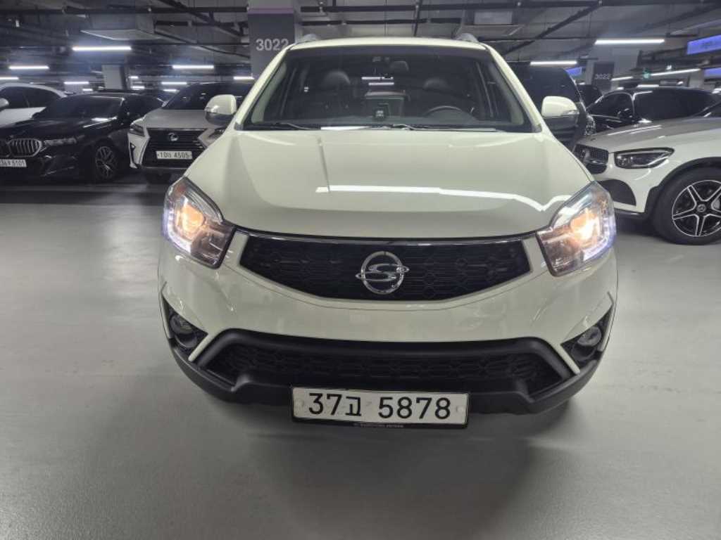 뉴코란도C 2WD 2.0 CVT 고급형 2014년식