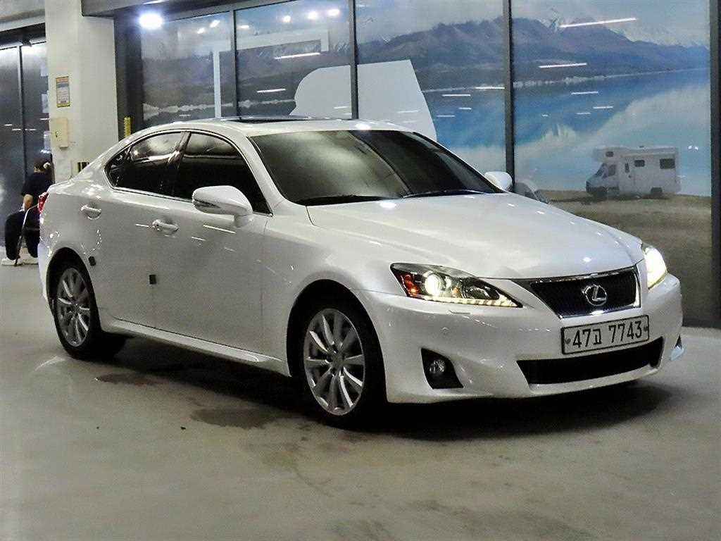 IS250 PREMIUM 2011년식
