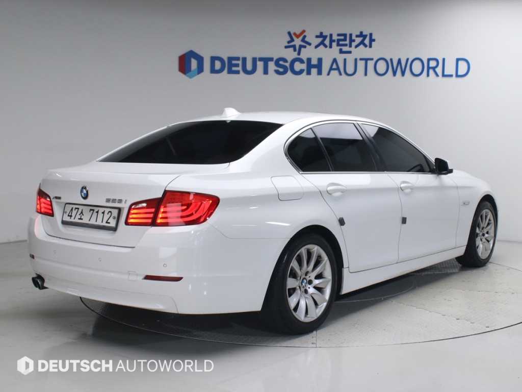BMW 5시리즈 528i xDrive 사진 2/20