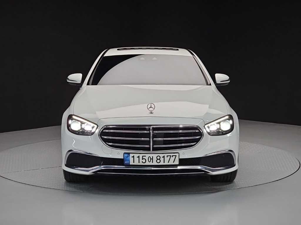 벤츠 E 클래스 E250 익스클루시브 사진 2/20