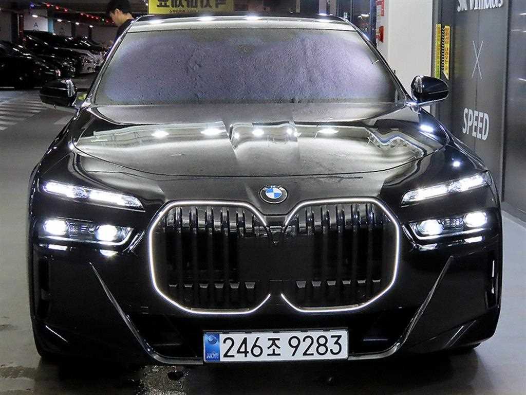 BMW 7시리즈 740d xDrive M 스포츠 사진 2/20