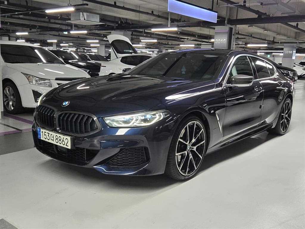 BMW 8시리즈 840i xDrive M 스포츠 그란쿠페 사진 2/19