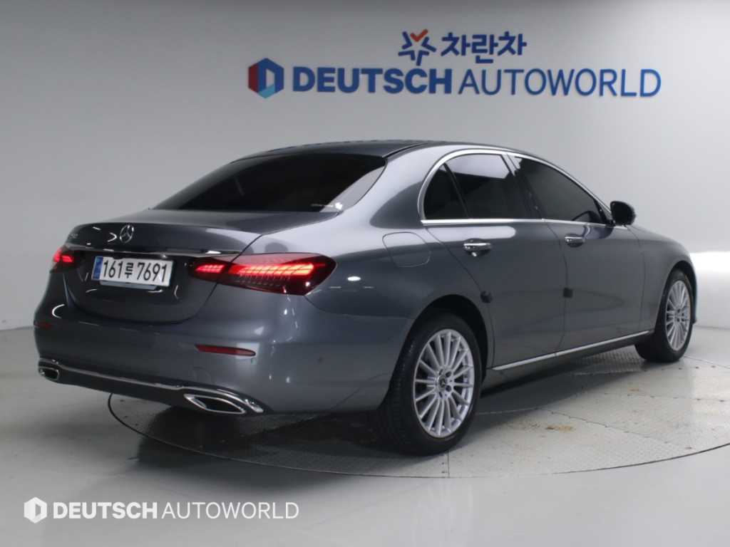 벤츠 E 클래스 E250 익스클루시브 사진 2/20