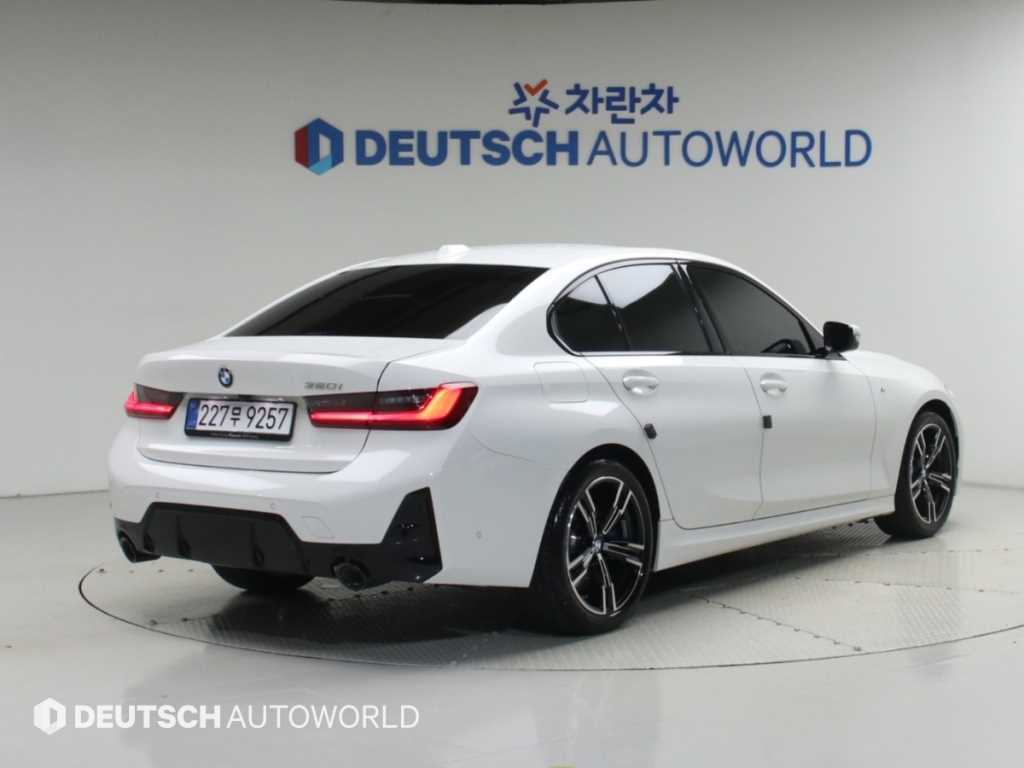 BMW 3시리즈 320i M 스포츠 사진 2/20
