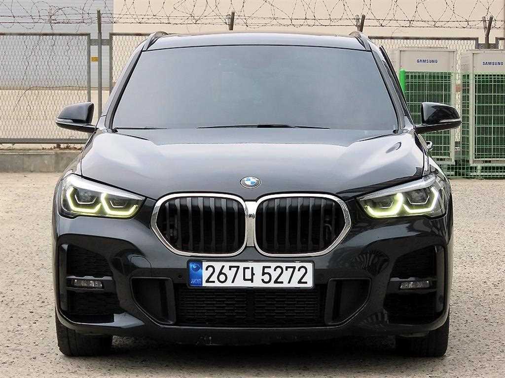 X1 (F48) xDrive 20i M 스포츠 2022년식