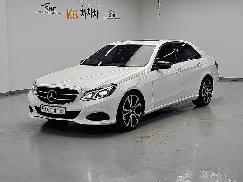 벤츠 E 클래스 E220 블루텍 아방가르드 스포츠 사진
