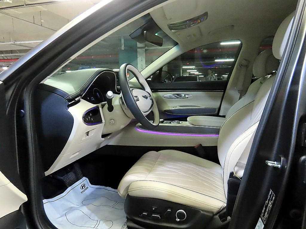 GV70 2.5T 가솔린 2WD 2023년식