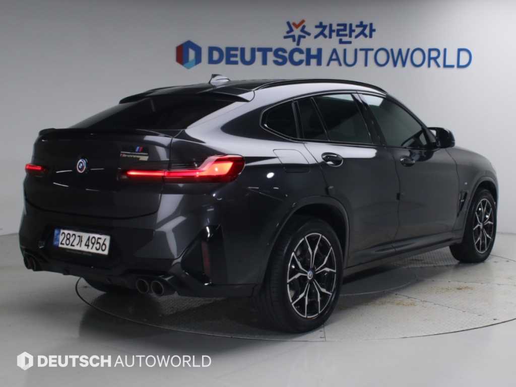 BMW X4 xDrive 20i xLine 사진 2/20