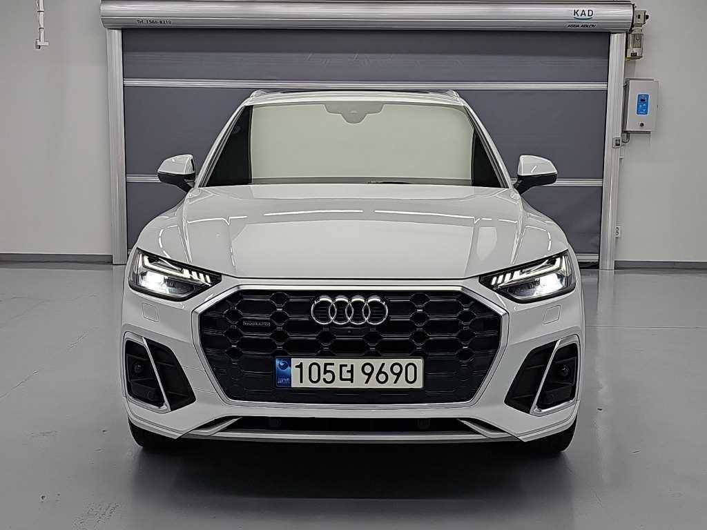 아우디 Q5 40 TDI 콰트로 프리미엄 사진 2/18