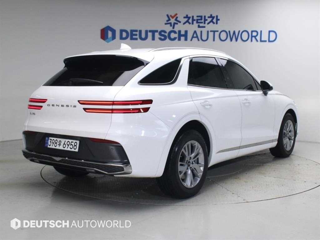 제네시스 GV70 2.5T 가솔린 2WD 기본형 사진 2/20