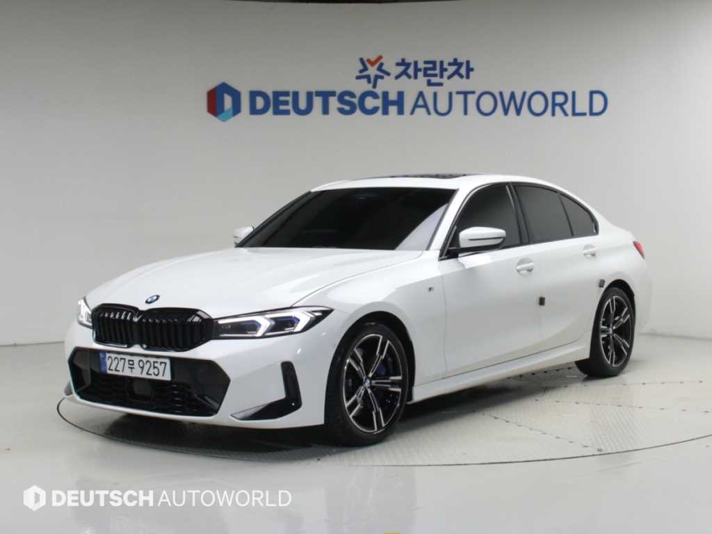 BMW 3시리즈 320i M 스포츠 사진