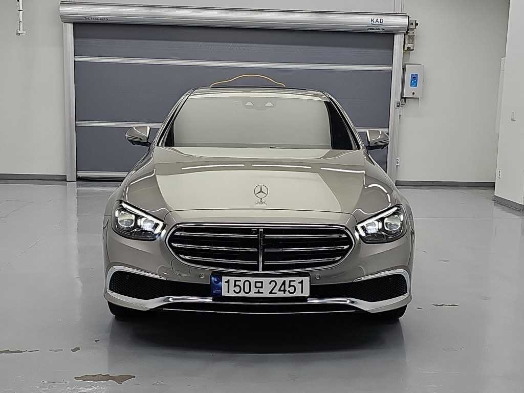 벤츠 E 클래스 E350 4MATIC 아방가르드 사진 2/19