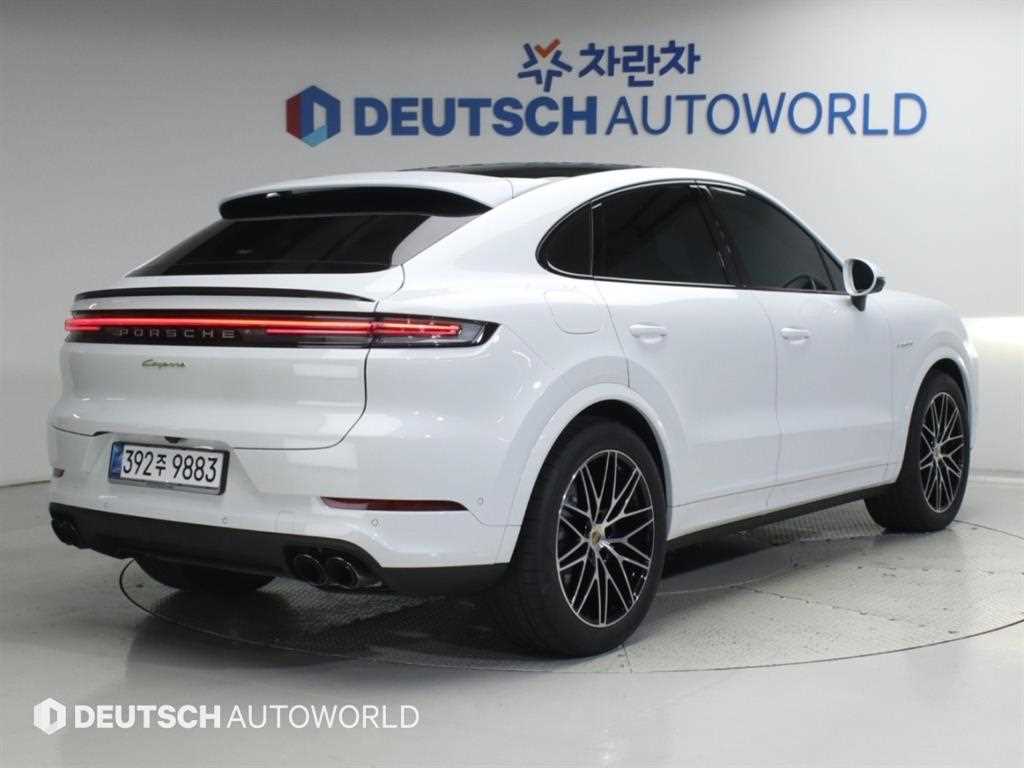 포르쉐 카이엔 3.0 S E-하이브리드 쿠페 사진 2/20