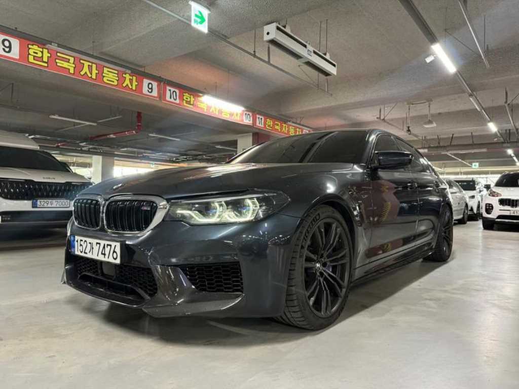 BMW 5시리즈 M5 세단 사진 2/20