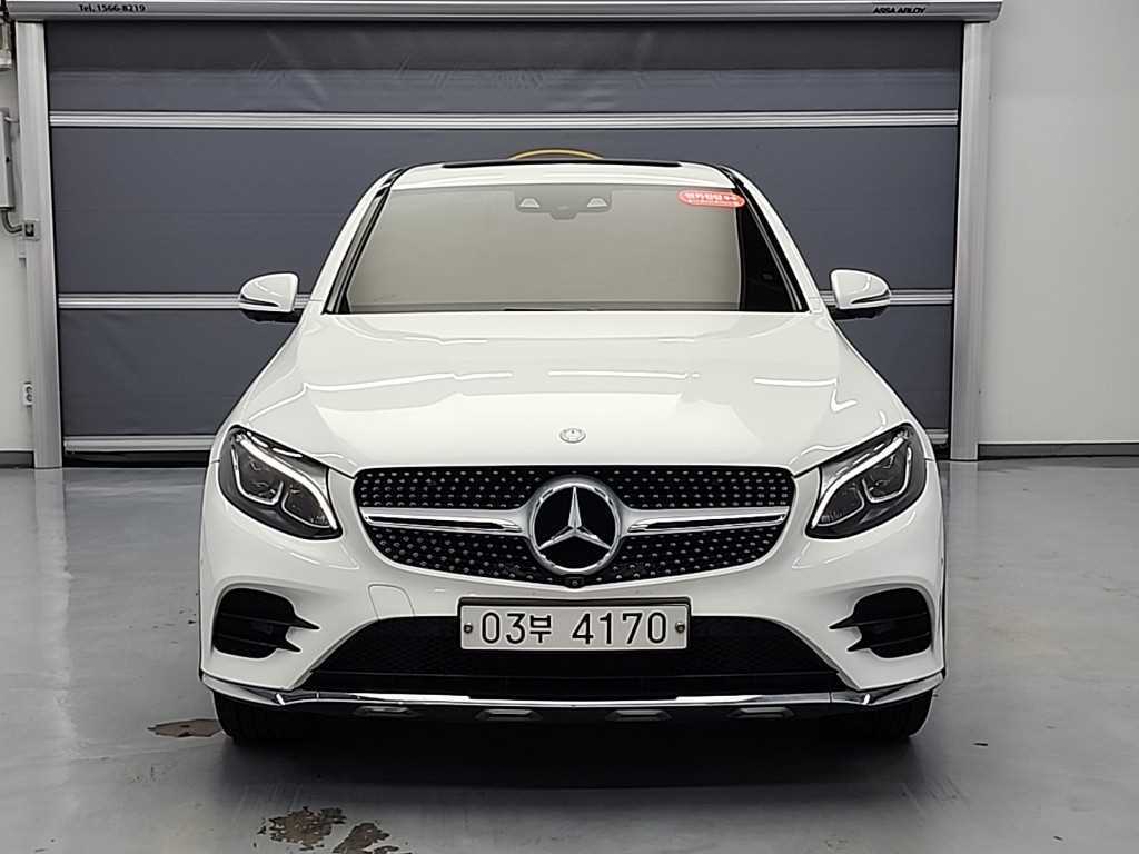 벤츠 GLC 클래스 GLC 220 d 4MATIC 프리미엄 쿠페 사진 2/19