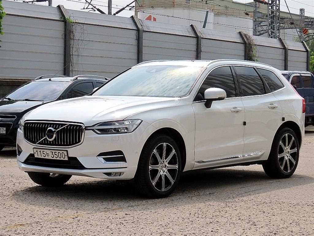 볼보 XC60 D5 AWD 인스크립션 사진 2/20