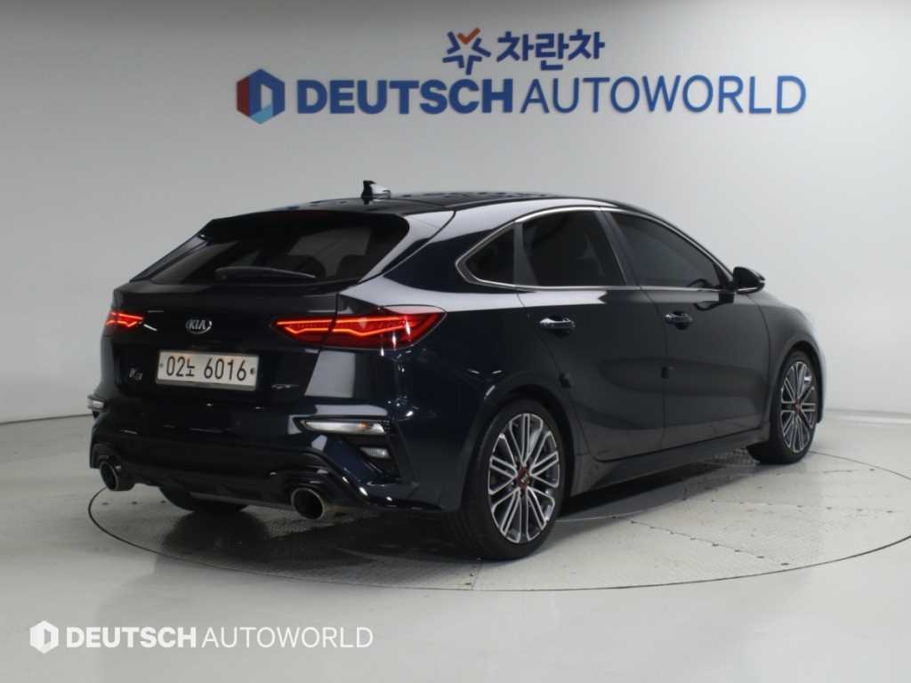 기아 K3 5도어 GT 플러스 사진 2/20