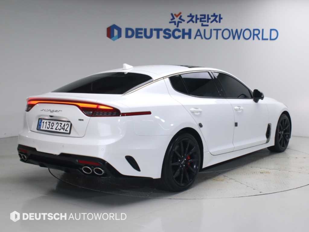 기아 스팅어 AWD 2.5 마스터즈 사진 2/20
