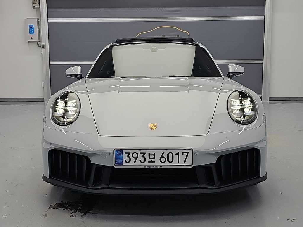 포르쉐 911 카레라 4 GTS 사진 2/19