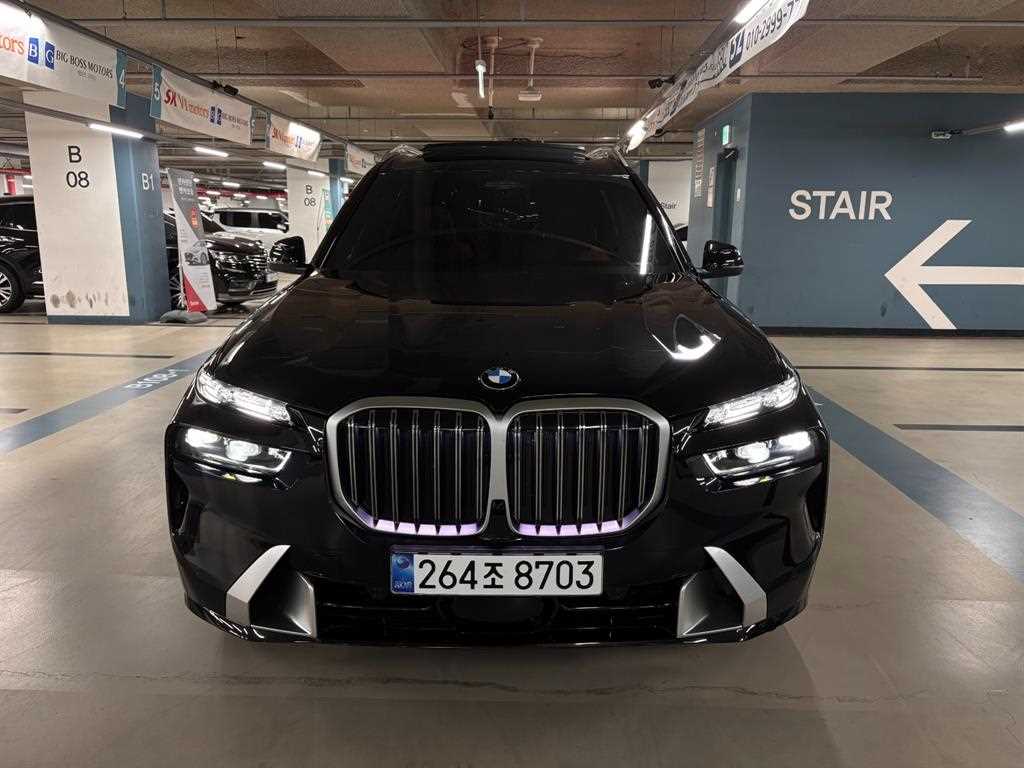 BMW X7 xDrive 40d 디자인 퓨어 엑셀런스 6인승 사진